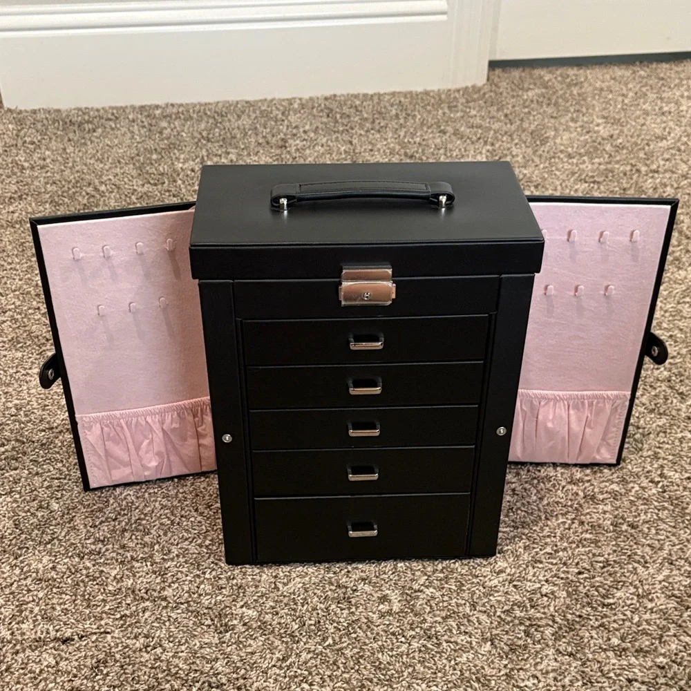 Gorgeous Black Jewelry Organizer Box locking w/ anti-tarnish lining - Picture 12 of 12